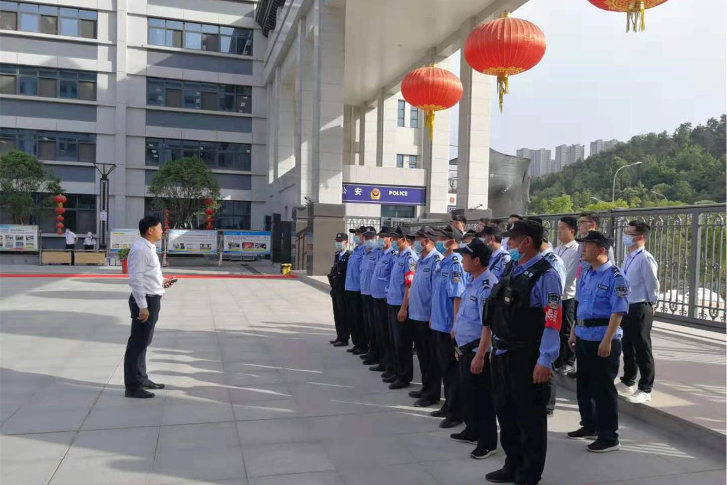 汉江实验学校获评2021年度市级示范“平安学校”